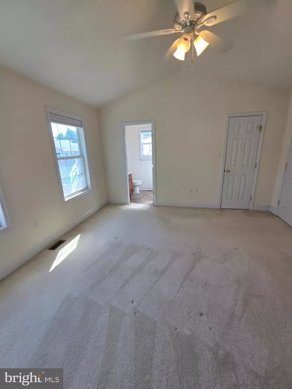 Wilmington, DE 19805,306 S DUPONT RD