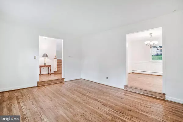 Towson, MD 21204,8205 ROBIN HOOD CT
