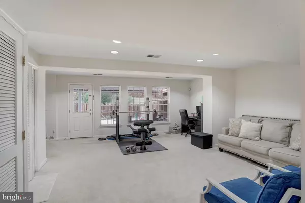 Gainesville, VA 20155,15096 GAFFNEY CIR