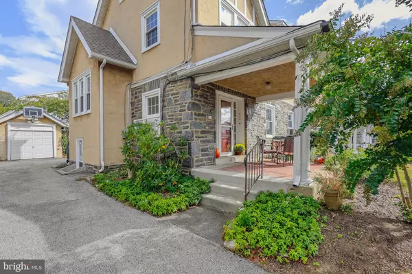 831 CONCORD AVE, Drexel Hill, PA 19026