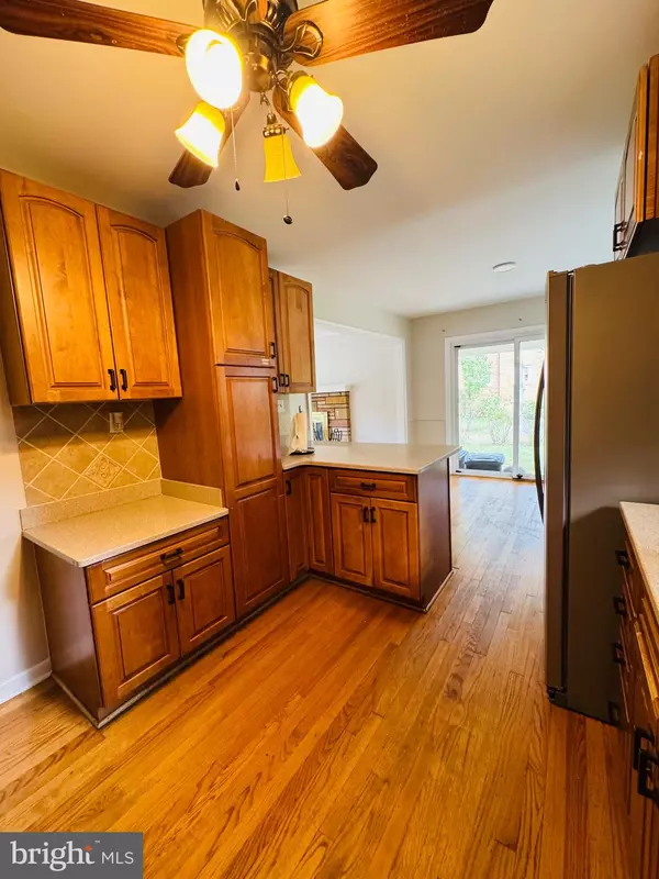 Brandywine, MD 20613,7603 REDWOOD CT