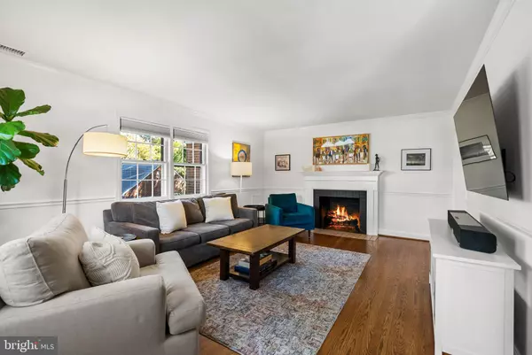 Alexandria, VA 22314,205 VASSAR PL