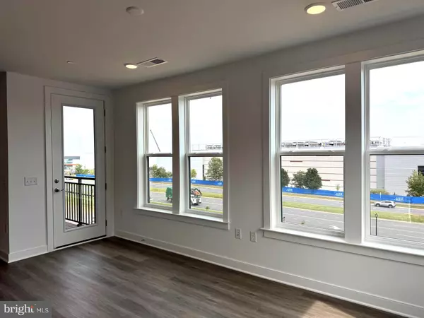 Ashburn, VA 20147,21731 DOVEKIE TER #408