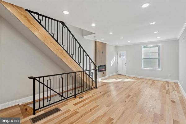 Philadelphia, PA 19148,2442 S MILDRED ST