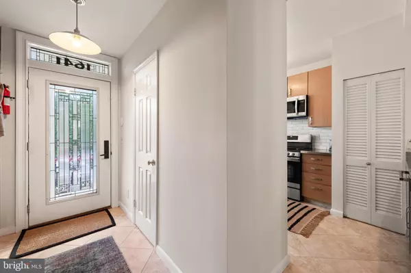 Washington, DC 20009,1641 V ST NW