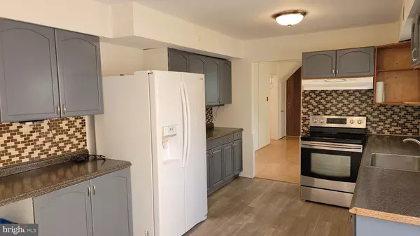 Fairfax, VA 22033,12801 POINT PLEASANT DR