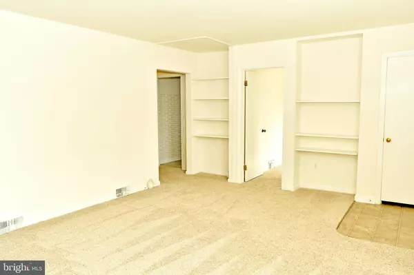 Frederick, MD 21702,627 BIGGS AVE #1