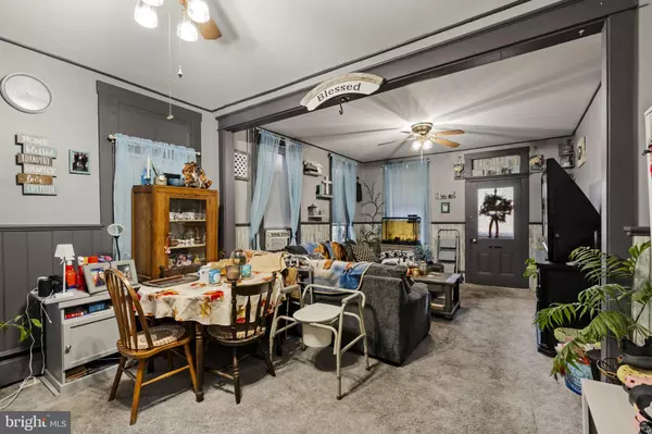 Denver, PA 17517,211 MAIN ST