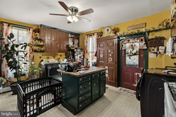 Denver, PA 17517,211 MAIN ST