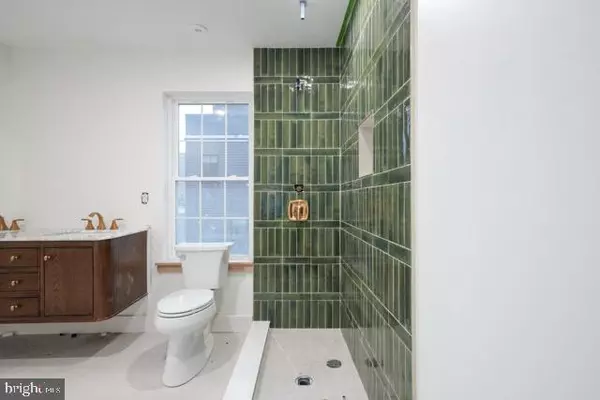 Philadelphia, PA 19125,437 MEMPHIS ST