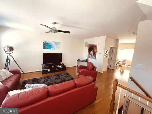 Laurel, MD 20724,8453 WINDING TRL