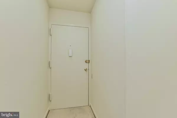 Silver Spring, MD 20906,3320 CHISWICK CT #61-2B