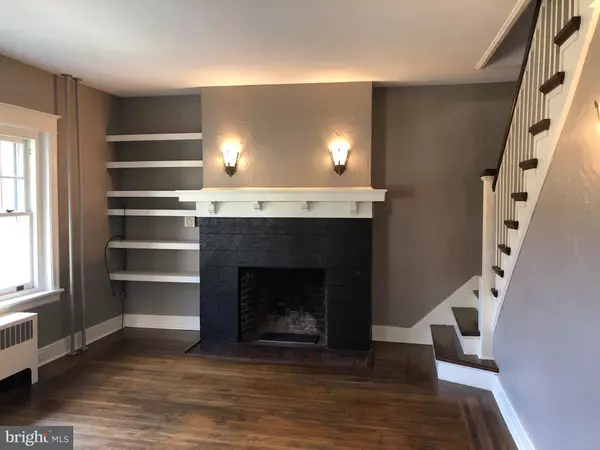 West Reading, PA 19611,713 HOLLAND SQ