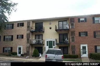 418 ARMISTEAD ST N #103, Alexandria, VA 22312