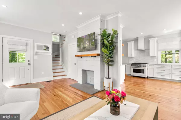 10155 LAUREATE WAY,  Bethesda,  MD 20814