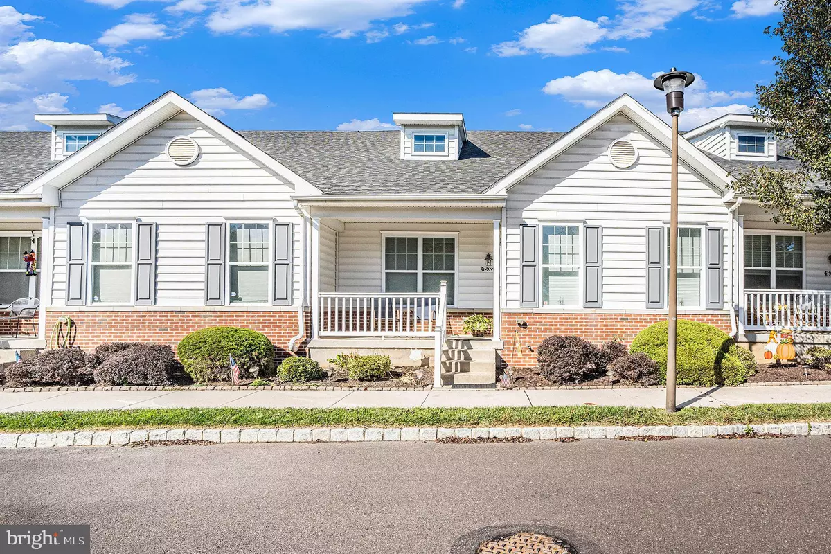 Philadelphia, PA 19116,15022 DAHLIA DR