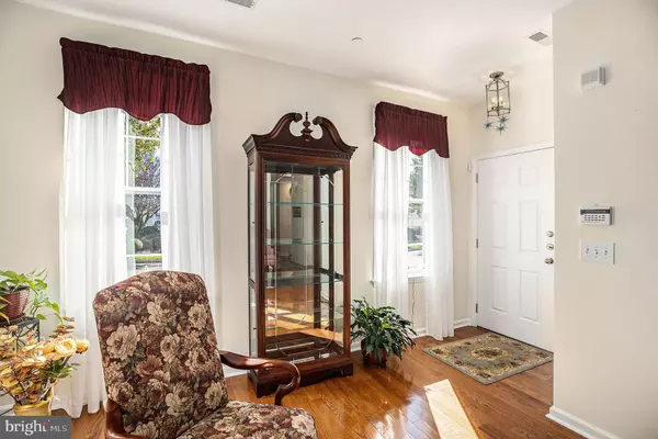 Philadelphia, PA 19116,15022 DAHLIA DR