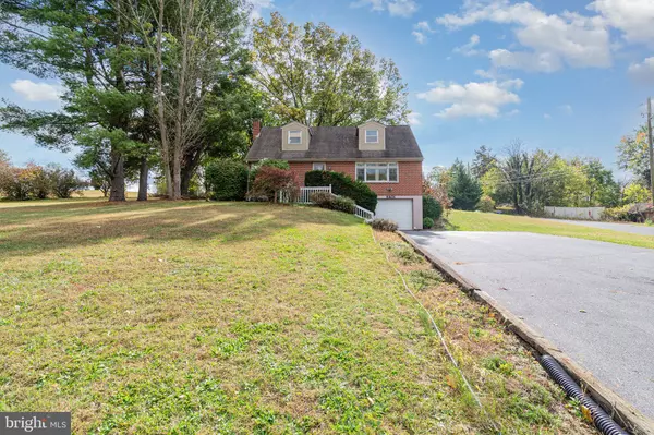 6401 LINGLESTOWN RD, Harrisburg, PA 17112