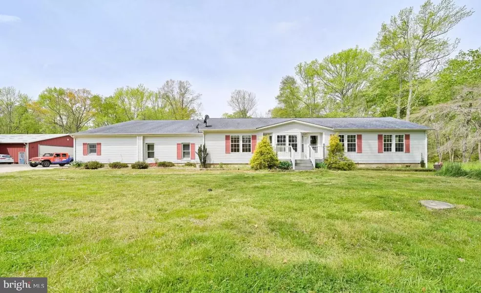 824 HAWKS BRIDGE RD, Salem, NJ 08079