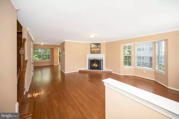 Woodbridge, VA 22191,2728 BRIER POND CIR