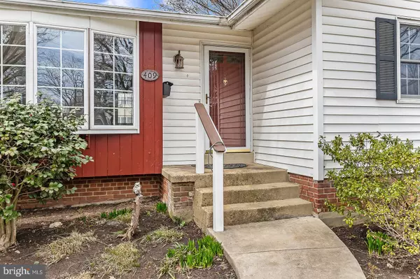 Vienna, VA 22180,409 ORLEANS CIR SW