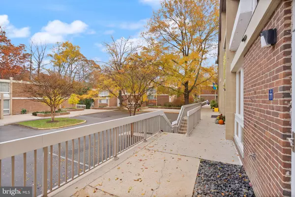 Reston, VA 20190,11577 MAPLE RIDGE RD