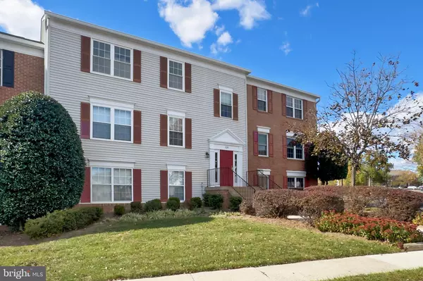 Leesburg, VA 20175,120 PROSPERITY AVE SE #E