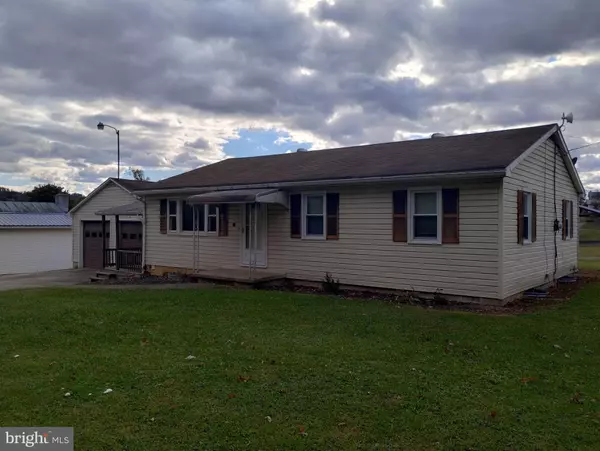 551 SMITH RD, Mc Alisterville, PA 17049