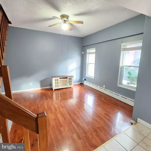 1539 E MOYAMENSING AVE #1R, Philadelphia, PA 19147