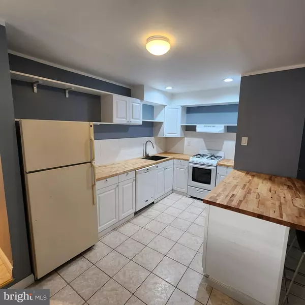 Philadelphia, PA 19147,1539 E MOYAMENSING AVE #1R