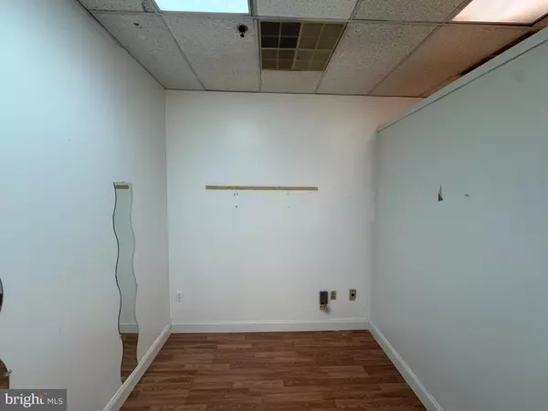 Reading, PA 19601,153 N 5TH ST