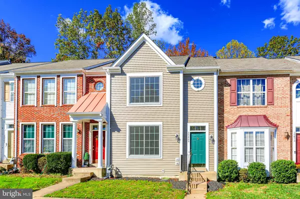 15469 PORT WASHINGTON CT, Dumfries, VA 22025