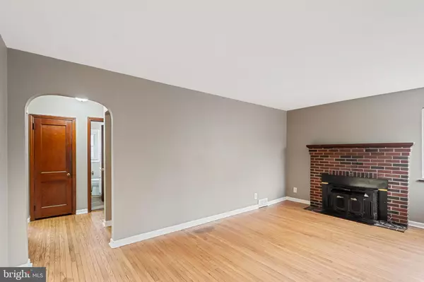 Clementon, NJ 08021,60 PALETHORPE AVE