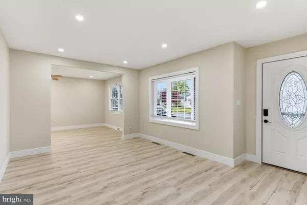 Hamilton, NJ 08620,12 GERARD RD