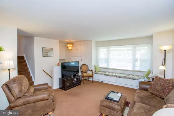 Warminster, PA 18974,442 ACORN DR