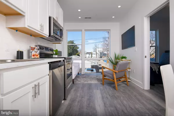 818 BLADENSBURG RD NE #203, Washington, DC 20002