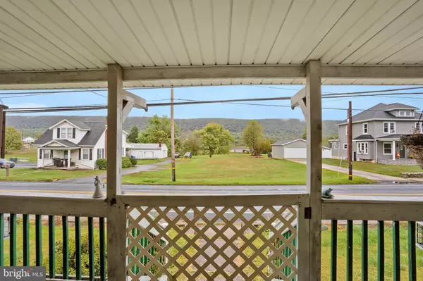 Valley View, PA 17983,318 W MAIN ST
