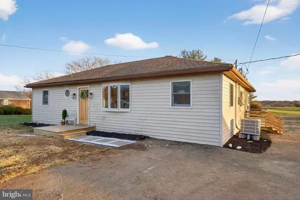 Ronks, PA 17572,2472 LEAMAN RD