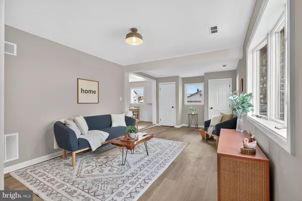 Ronks, PA 17572,2472 LEAMAN RD