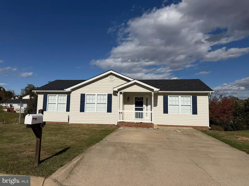 57 ELLEN DR, Strasburg, VA 22657