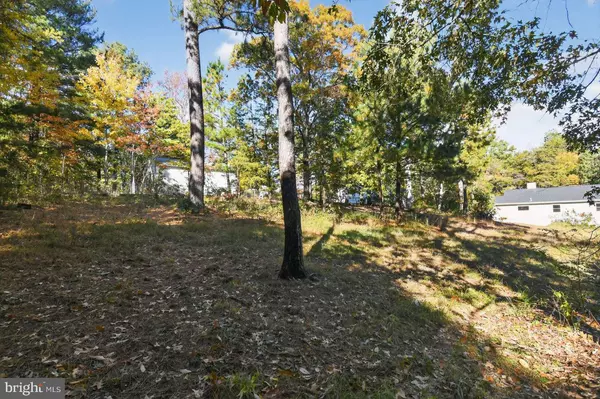 Lexington Park, MD 20653,19717 OAK CT