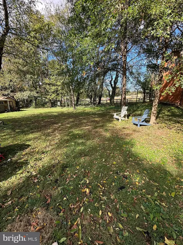 Poolesville, MD 20837,18524 BEALLSVILLE RD