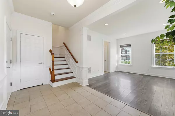 Chantilly, VA 20152,25480 SCHOOLEY MILL TER