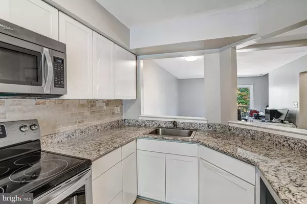 Woodbridge, VA 22191,15355 GATEHOUSE TER