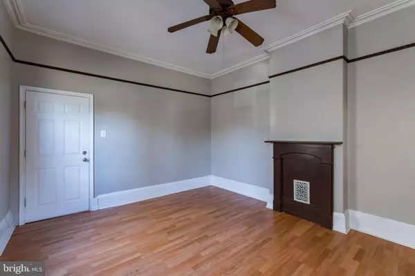 Philadelphia, PA 19123,673 N 11TH ST #UNIT 2