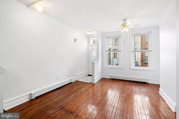 Philadelphia, PA 19130,879 N JUDSON ST