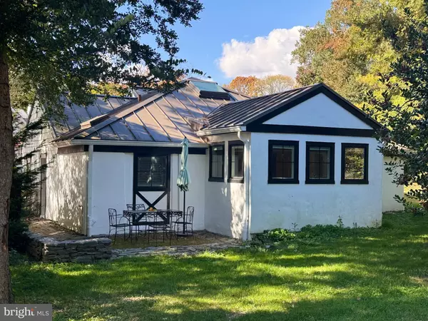 Gladwyne, PA 19035,935 BLACK ROCK RD