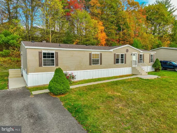 Lehighton, PA 18235,104 KAYSEA LN