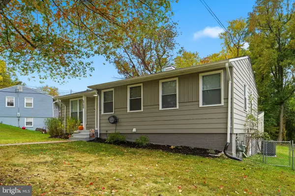 Alexandria, VA 22310,5708 OVERLY DR