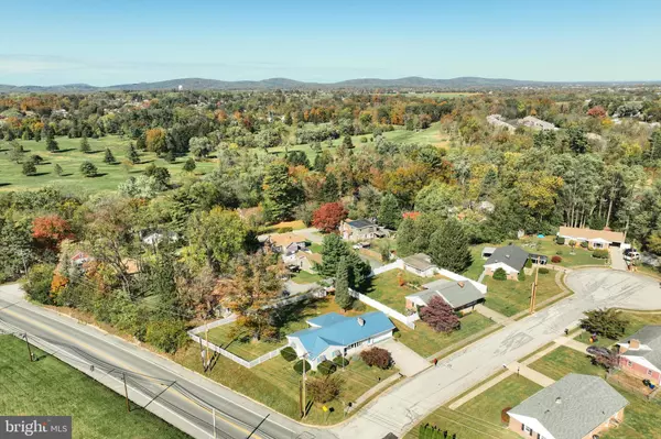 York, PA 17408,2179 BON AIRE DR